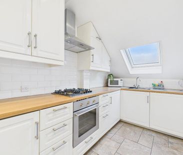 2 bedroom flat to rent - Photo 5