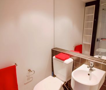 Standard Studio West Facing - Photo 6