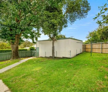 The Ideal Family Home - Conveniently located to all amenities - Photo 5