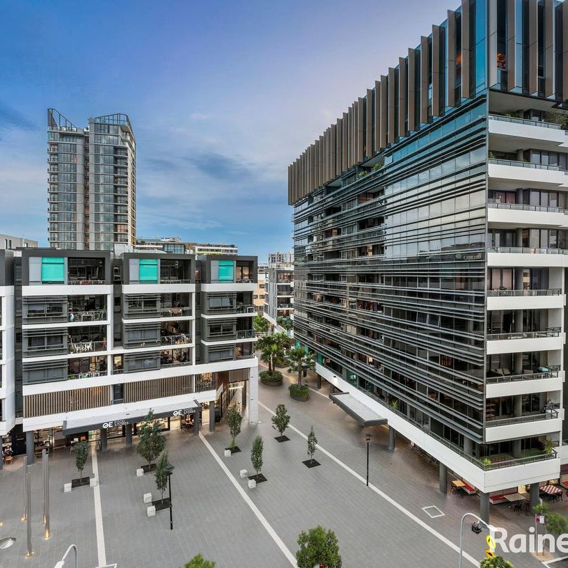 Sleek & Modern One Bedroom Apartment - Photo 1