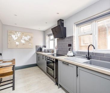 2 bedroom maisonette to rent - Photo 1