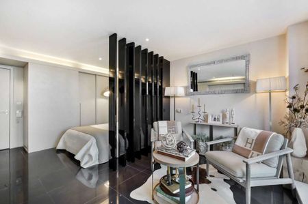 Bright and spacious one bedroom apartment located in the Pan Peninsula development E14. Boasting fantastic views of Canary Wharf, South Dock, Thames & O2 Arena. - Photo 4