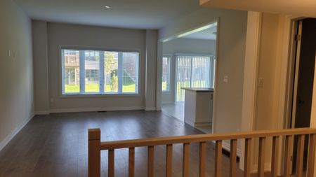 For Lease - 65 Federica Crescent, Wasaga Beach, Ontario - Photo 5