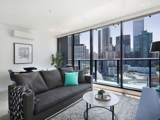 Stylish fully furnished living in the world's most liveable city - Photo 1