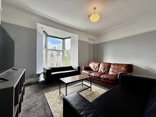 6 bedroom house share to rent - Photo 1