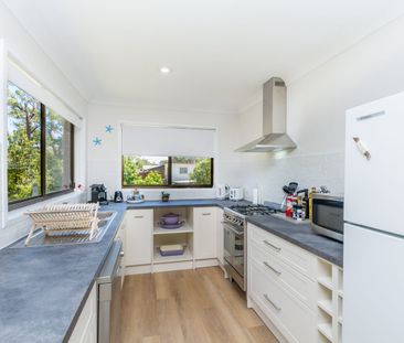 4 Bedroom Waterfront - Photo 1