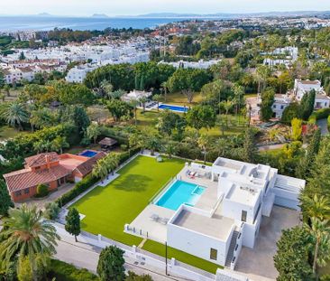 7 bedroom luxury Villa for rent in Estepona, Spain - Photo 4