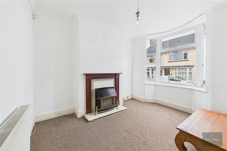 Glenmore Avenue, Stoke, Plymouth, Devon, PL2 - Photo 3