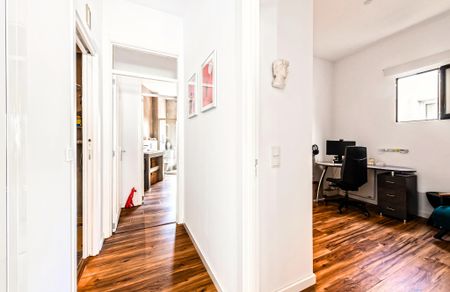 Apartamento amueblado, 2 dormitorios, 2 baños, terraza comunitaria, Santa Catalina, Palma. - Photo 3