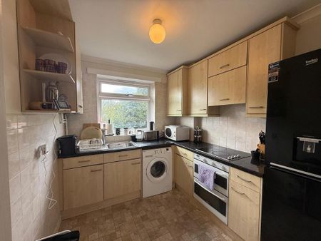 2 bedroom flat to rent - Photo 5