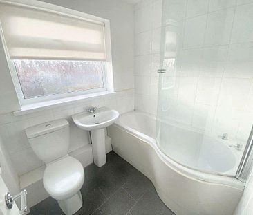 2 bed upper flat to rent in DH2 - Photo 5