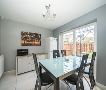 4 bedroom detached house to rent - Photo 3