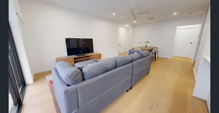 BRAND NEW FURNISHED Townhouse in Kenmore QLD 4069 - Shared Living | All bills Included - Photo 5