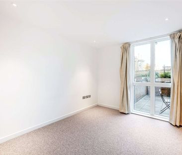 *3D virtual viewing available* - Fantastic one bedroom ground floor... - Photo 3