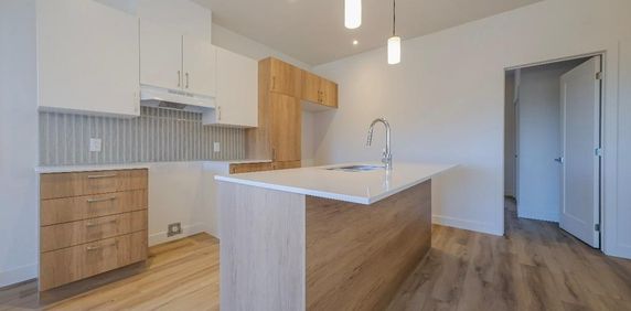 4 1/2 condo locatif neuf - Photo 2