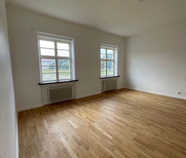 Östra Sjukhusgatan 24 - Photo 1