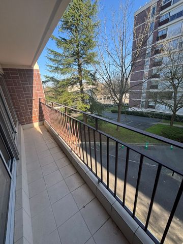 Location appartement 4 pièces, 80.00m², Épinay-sous-Sénart - Photo 2