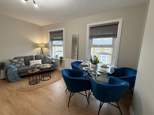 2 Bed Flat, Ulverscroft Road, SE22 - Photo 1