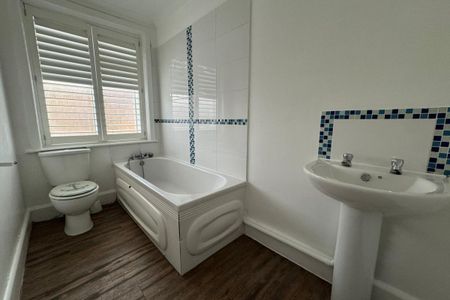 Seabourne Road, BOURNEMOUTH - Photo 2