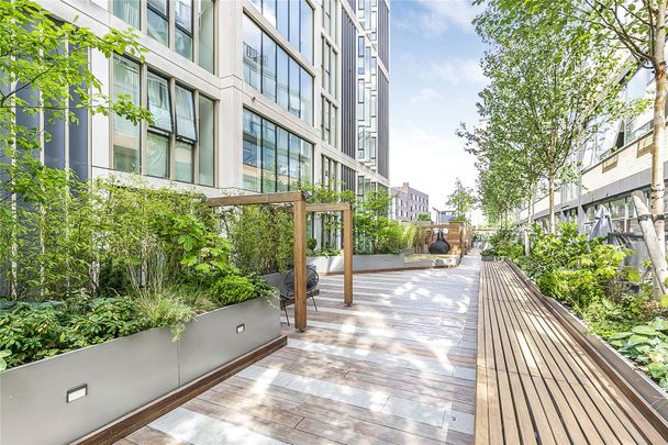 Long Street, Shoreditch, London, E2 8GS - Photo 1