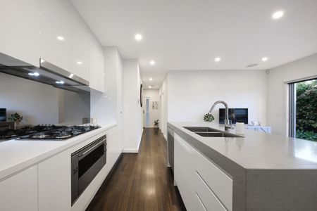 4/9 Elizabeth Street, Oakleigh East VIC 3166 - Townhouse For Rent | Domain - Photo 4