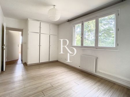 T3 de 75,06 m² avec balcon et parking, - Photo 4