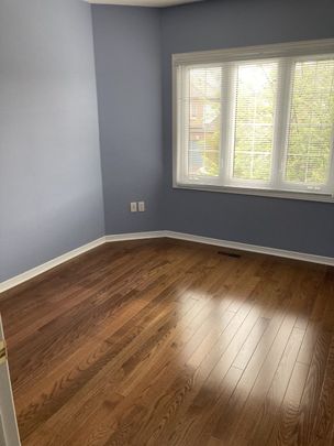 For Lease - 126 Pinedale Gate, Vaughan, Ontario - Photo 1