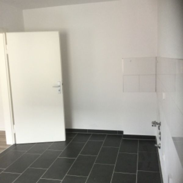 ** Modernisierte 2-Zi-Wohnung in Essen-Holsterhausen sucht neuen Mieter ** - Photo 1