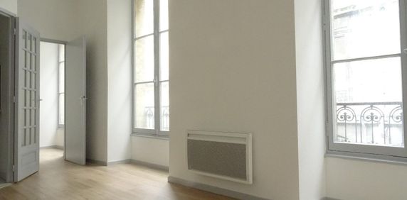 Location Appartement 1 pièce 24m² BORDEAUX 33000 - Photo 2