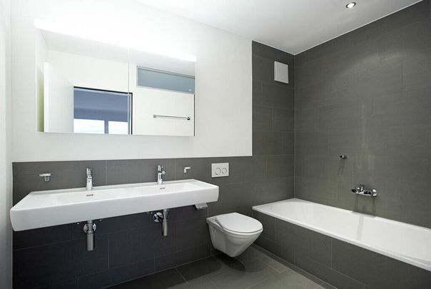 Pear trees – close-up view of the natural city - Foto 1