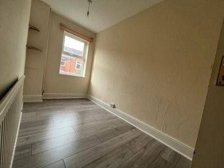 3 bedroom terraced house to rent - Photo 5