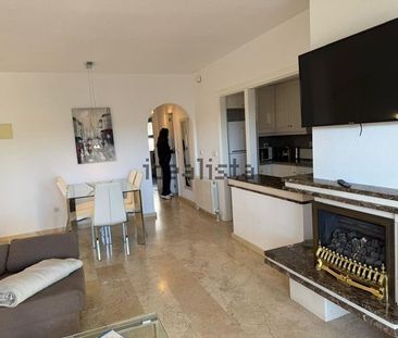 Alquiler de piso en Avenida Ramblas de Oleza, 37 - Photo 2