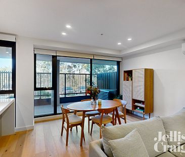 2/8 Sturt Street, Essendon - Photo 6