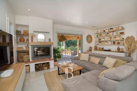 GRIMAUD - VILLA 3 CHAMBRES - PISCINE - Photo 3