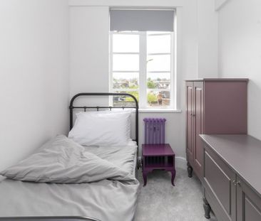 Studio Flat, Du Cane Court, SW17 - Photo 4