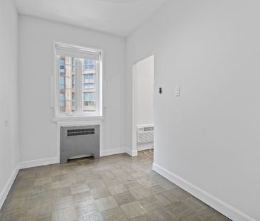 For Lease - 26 St. Joseph Street Unit# 609, Toronto, Ontario - Photo 5