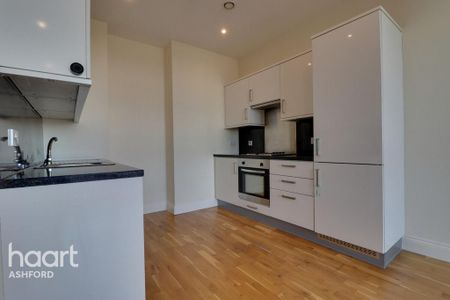 1 bedroom apartment to rent - Photo 4