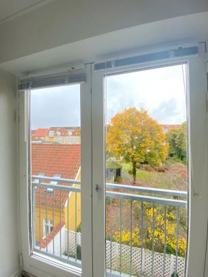 Charmerende lejlighed med lys og liv i Vestbyen - Foto 1