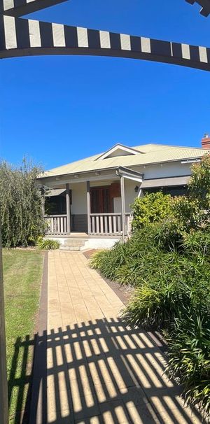 Central location - Photo 1