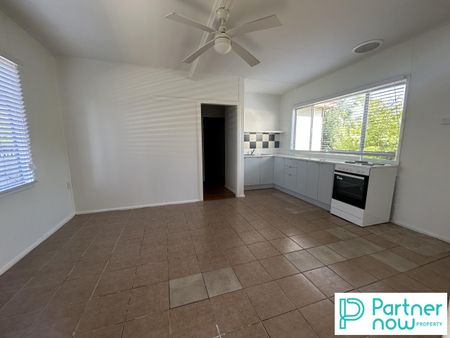 11A Dean Street, TAMWORTH NSW 2340 - Photo 3