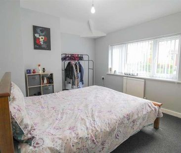 West Royd Avenue, Shipley, BD18 - Photo 1