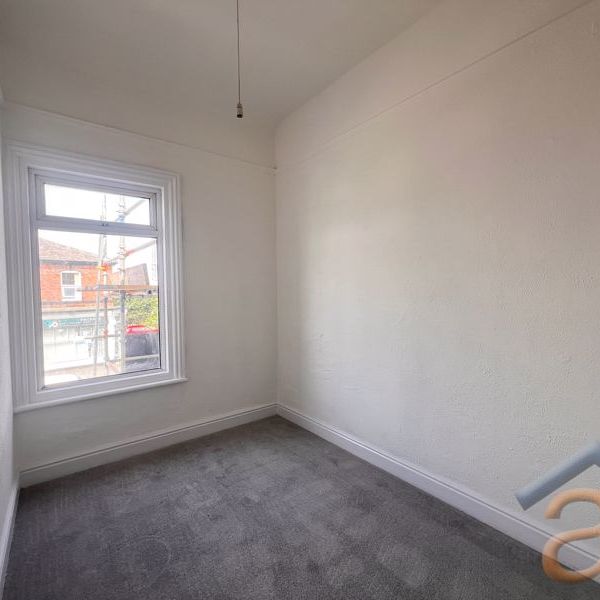 To Let – St. Lukes Road, Southport – Top Floor Apartment - Photo 1