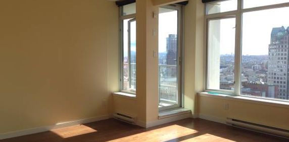 $2800/Conveniently One Bed plus Den unit - Photo 2