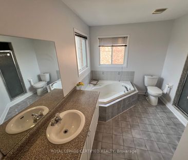 For Lease - 426 Orange Walk Crescent, Mississauga, Ontario - Photo 3