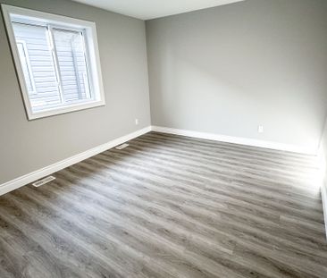 For Lease - 159A Sienna Avenue, Belleville, Ontario - Photo 4