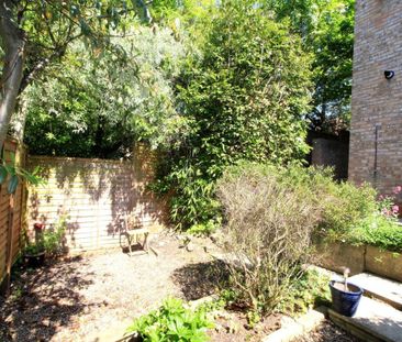 Wentworth Crescent - Photo 1