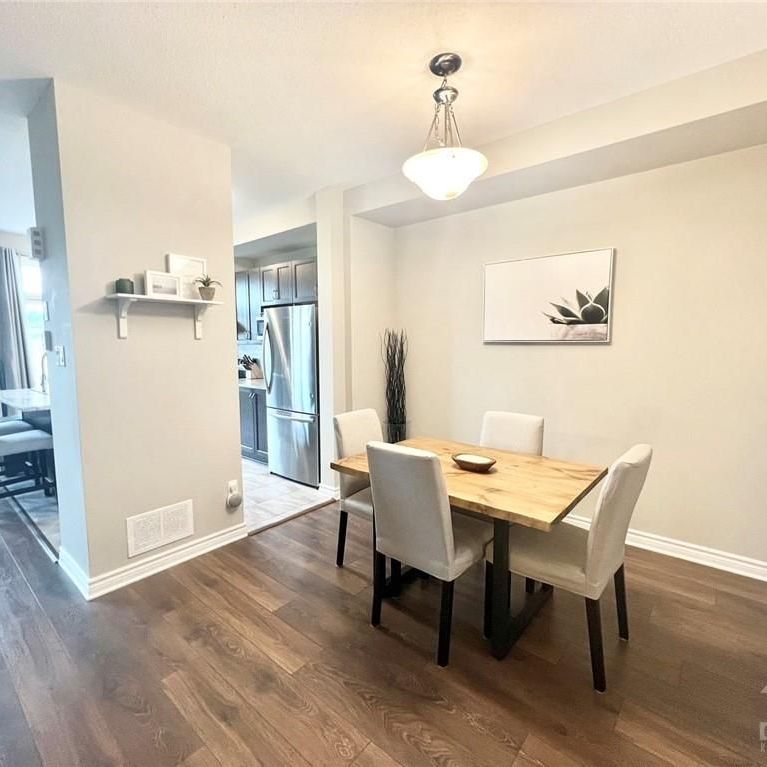 For Lease - 213 BANDELIER Way, Stittsville - Munster - Richmond, Ontario - Photo 1