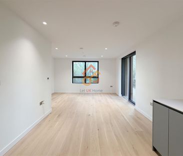 Northam Tower, 2 Mabyn Lane, London, SE10 - Photo 3