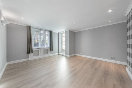 Brook Lodge, North Circular Road, NW11 - Photo 2