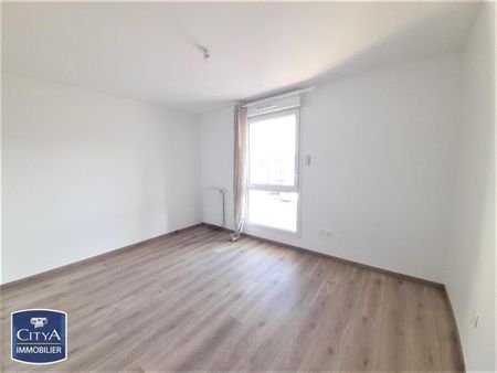 Location Appartement 3 pièces 62m² CHAMALIERES 63400 - Photo 3